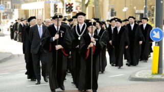 College van Bestuur en hoogleraren tijdens de Dies Natalis 2013
